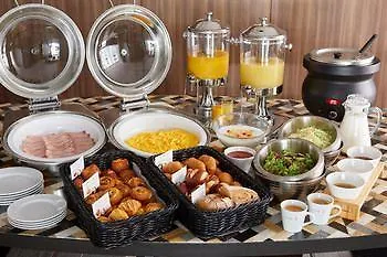 The B Shimbashi Toranomon Hotel Tokyo